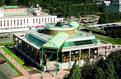 ÐÑÐ·ÐµÐ¹Ð½Ð¾-Ð²ÑÑÑÐ°Ð²Ð¾ÑÐ½ÑÐ¹ ÐºÐ¾Ð¼Ð¿Ð»ÐµÐºÑ Ð¸Ð¼. Ð. Ð¢. ÐÐ°Ð»Ð°ÑÐ½Ð¸ÐºÐ¾Ð²Ð°